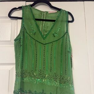 Chic Green Embroidered Sleeveless Blouse
